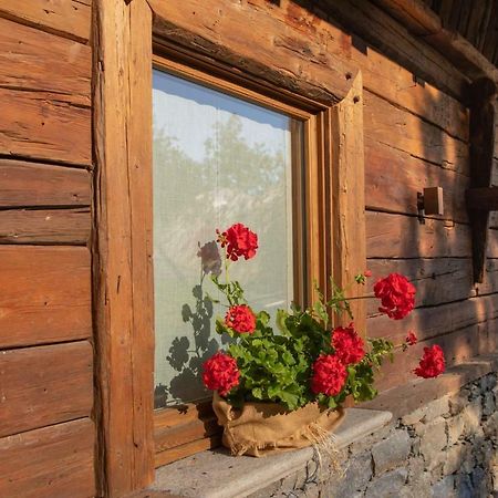 Casa Vacanze Petit Haury - Alloggi Ad Uso Turistico Vda Arvier N 0039 E N 0040 - Εξωτερικό φωτογραφία