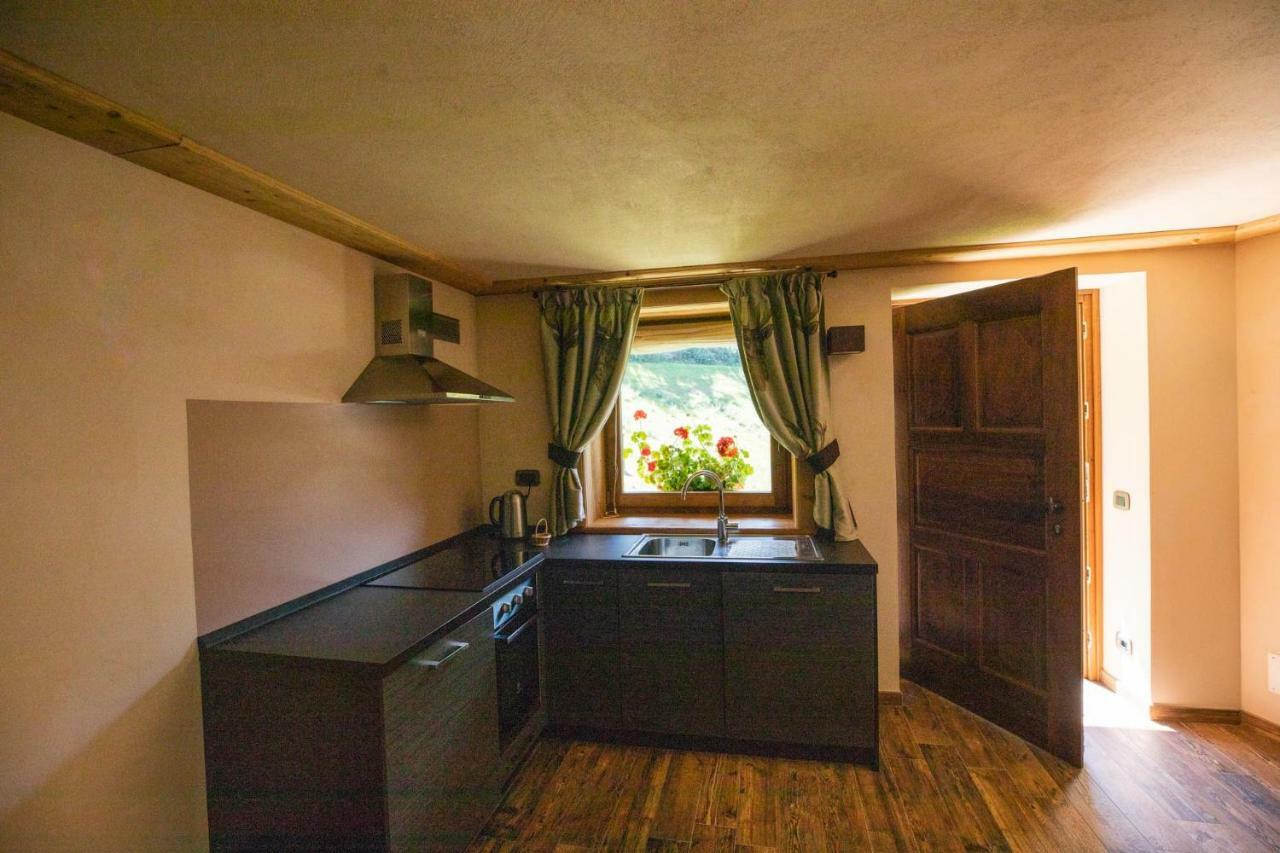 Casa Vacanze Petit Haury - Alloggi Ad Uso Turistico Vda Arvier N 0039 E N 0040 - Εξωτερικό φωτογραφία